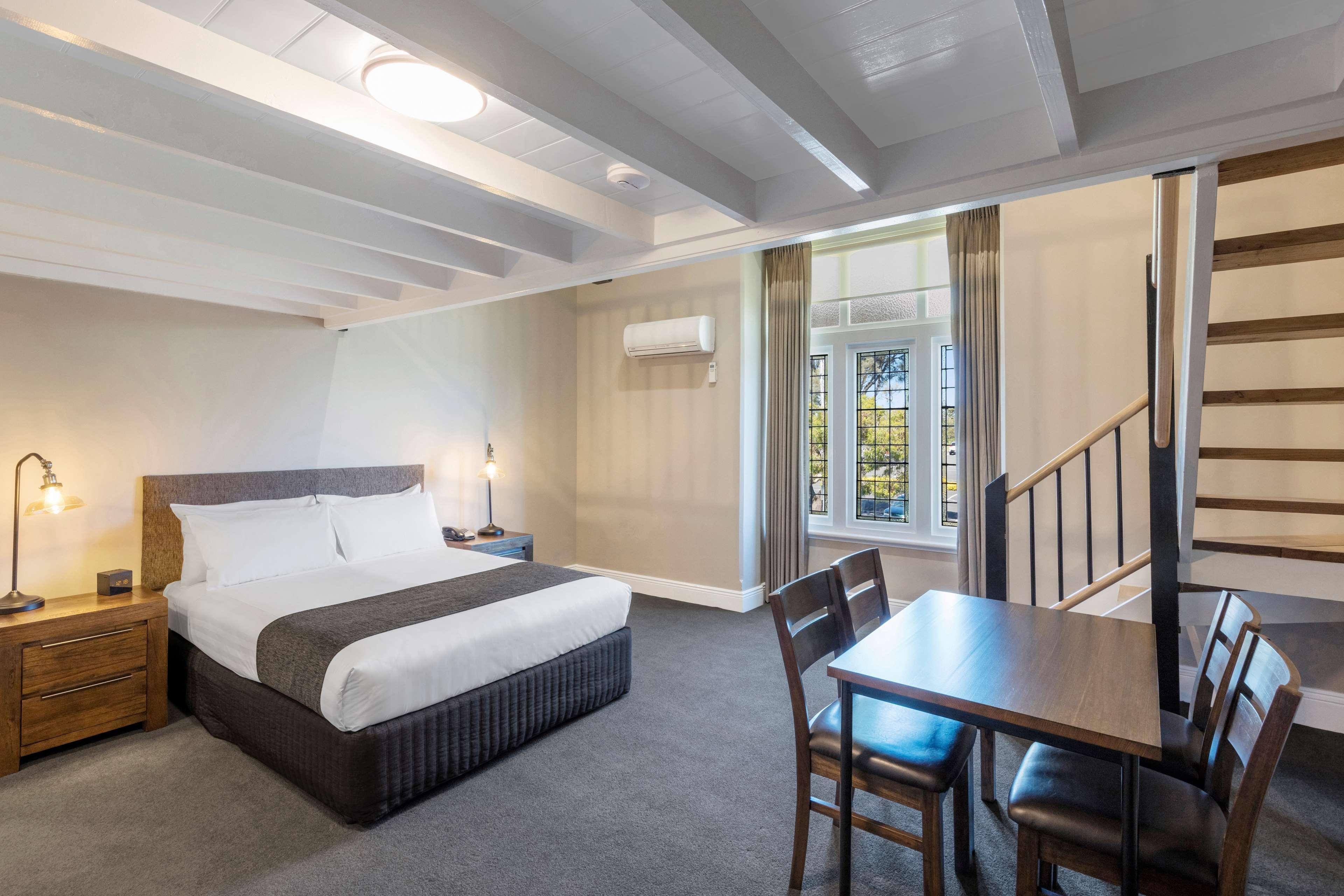 Best Western Olde Maritime Motor Inn Γουόρναμπουλ Εξωτερικό φωτογραφία